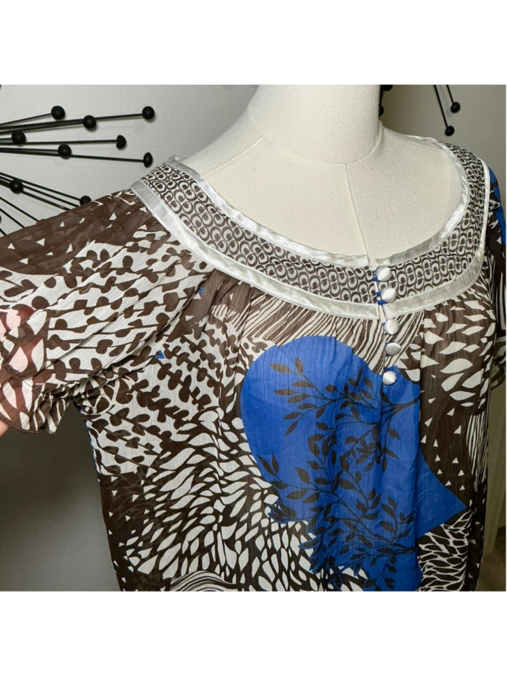 Lane Bryant 14/16 Sheer Printed Blouse Blue Brown Short Sleeve Top - Picture 3 of 6